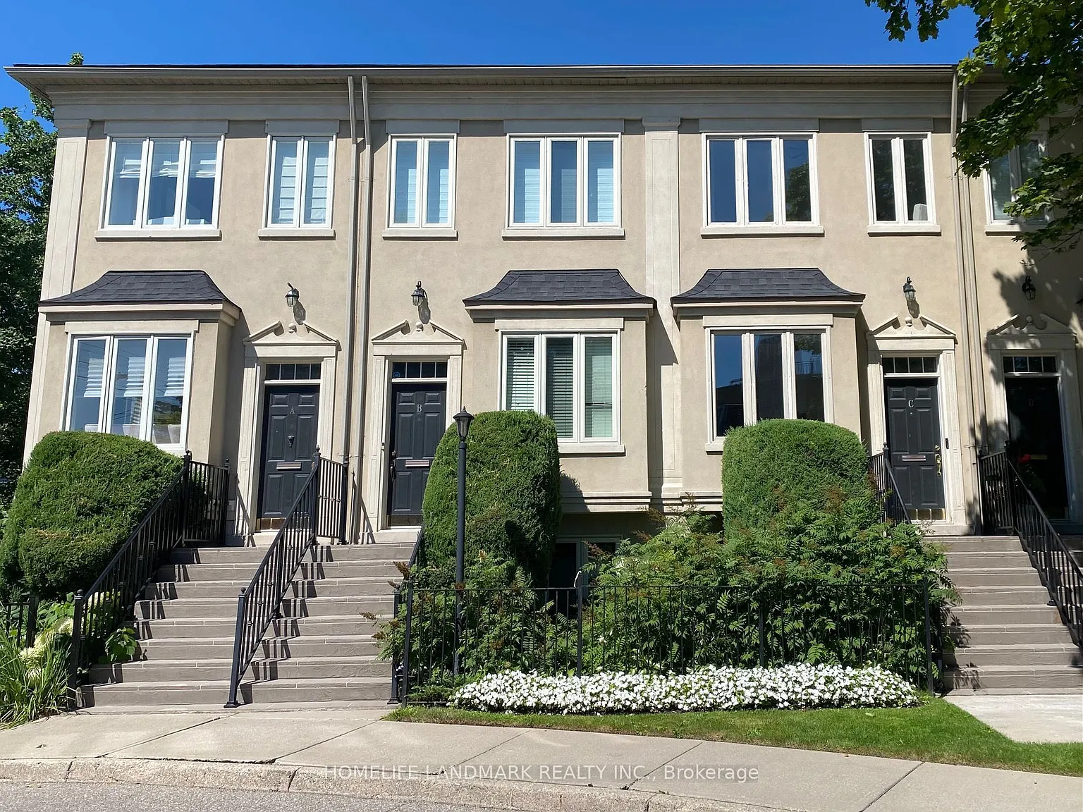 4 bed, $4,380 — Photo 1