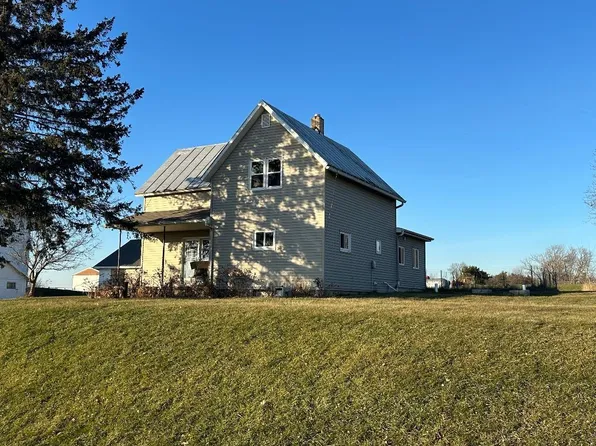 E5630 County Road B, Manawa, WI 54949