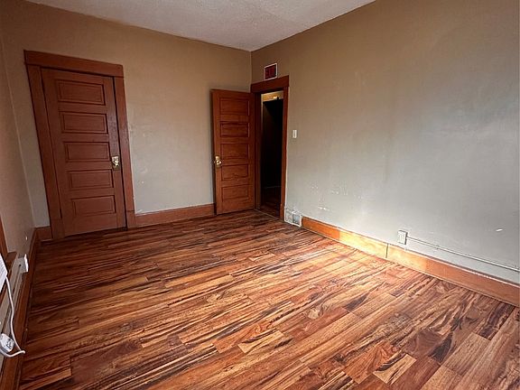 5th image of 1148 36th St