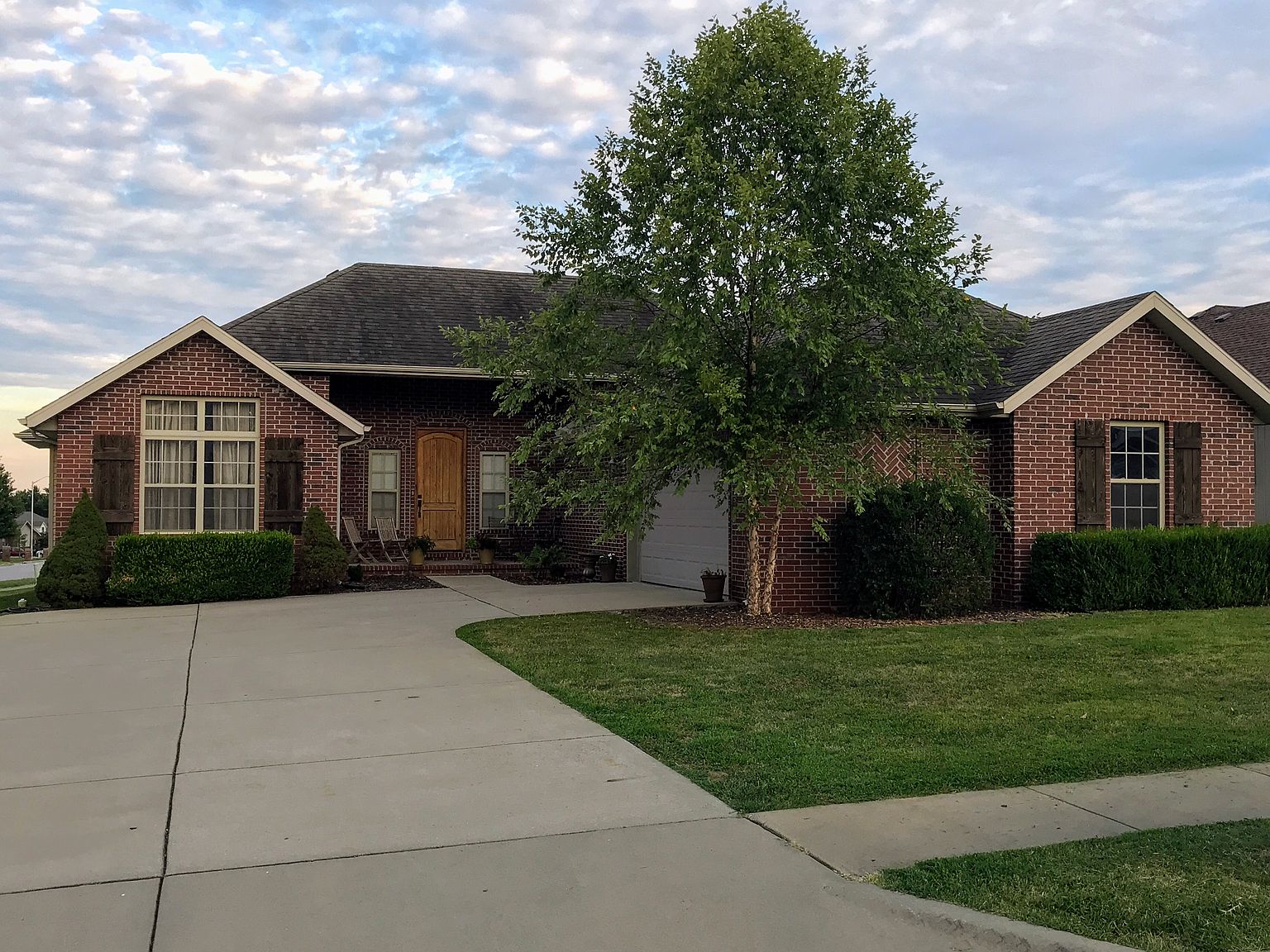3556 W McKenzie St, Battlefield, MO 65619 | Zillow