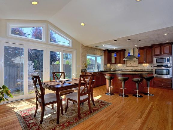5th image of 1598 Gretel Ln