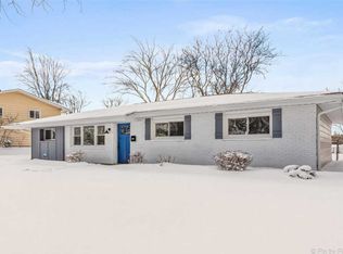 1870 N Newport Rd, Hoffman Estates, IL 60169