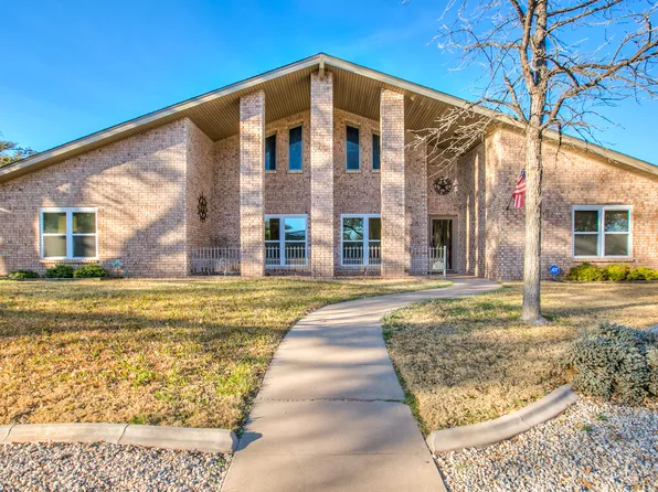 3002 Palo Duro Dr, San Angelo, TX 76904