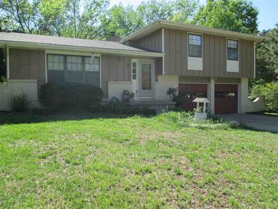 2205 Elco Cir, Manhattan, KS, 66502