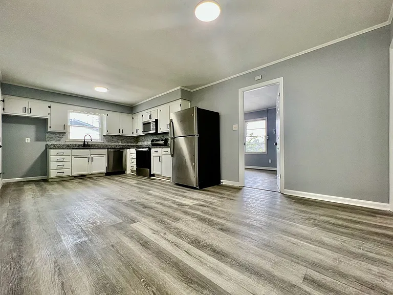 2901 Skyline Dr — Photo 8