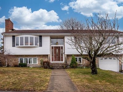 79 Wedgewood Dr, Norwood, MA, 02062