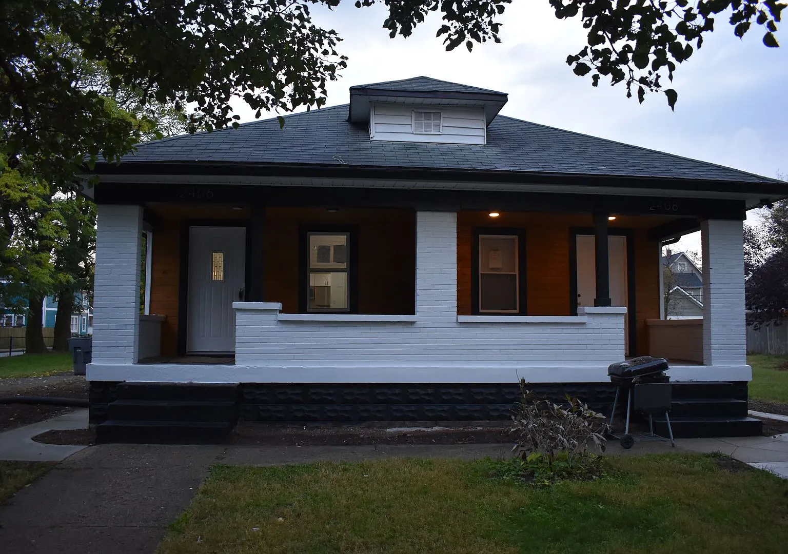 2406 North Talbott Street — Photo 2