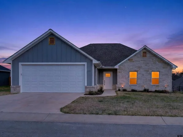 203 Toro Dr, Winona, TX 75792