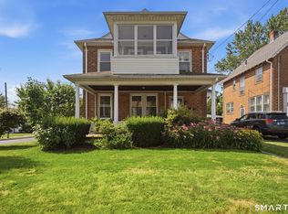 99 Thomas St, West Hartford, CT 06119