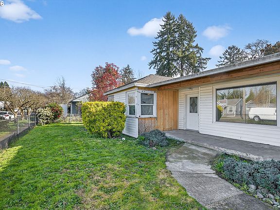 5th image of 11186 SE 32nd Ave