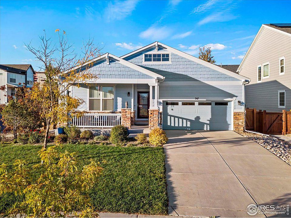 1st image of 747 Cristo Ln