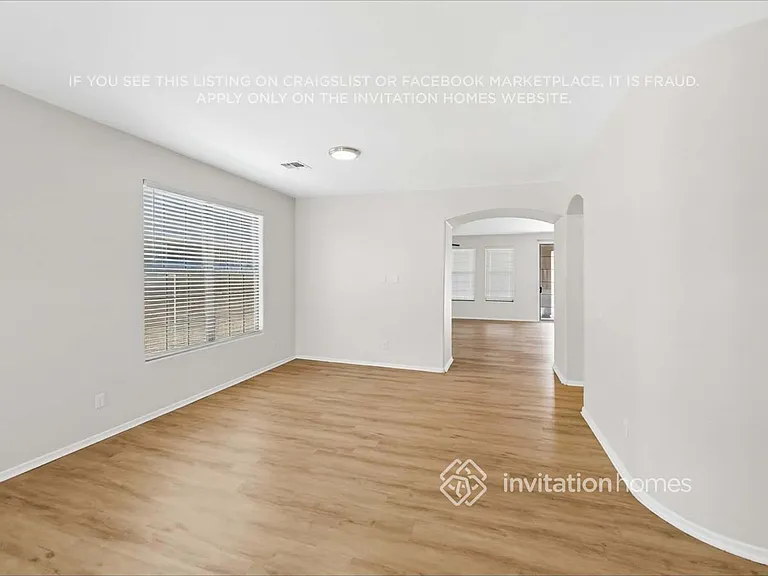 16042 W Hualapai St — Photo 4