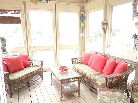 Screened In Porch