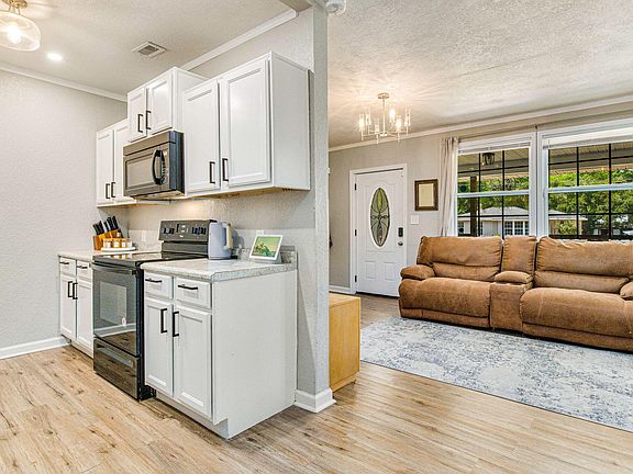 5th image of 113 Carson Dr SE