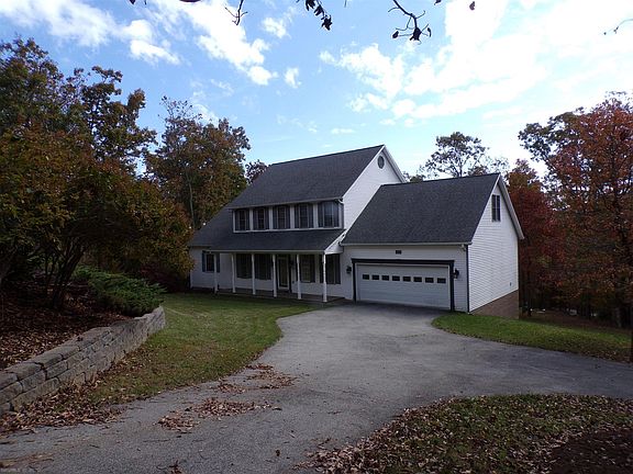 2nd image of 3401 Belaire Dr