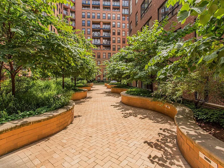 631 D St NW #1038 — Photo 27