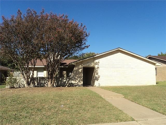 1st image of 1805 Glouchester Dr
