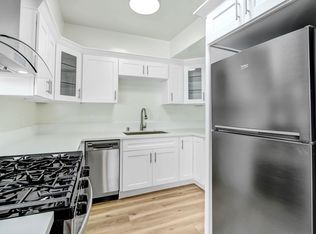 1121 California Ave, North of Wilshire in Santa Monica!, Santa Monica, CA 90403
