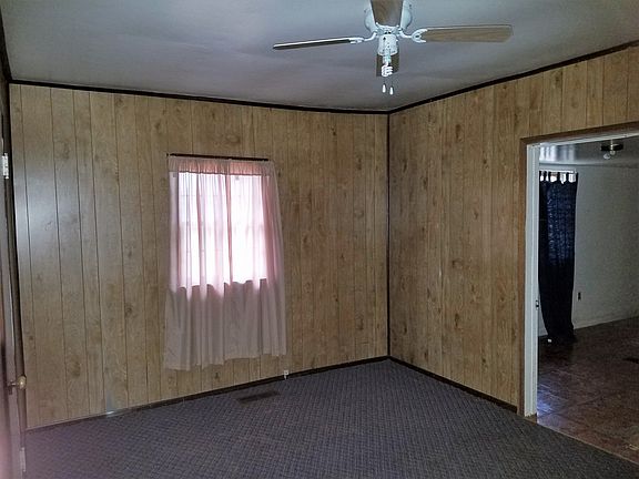 4th image of 325 B Ave