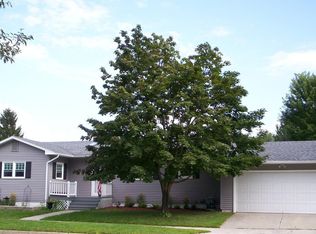 78 Janet Cir, Burlington, VT 05408