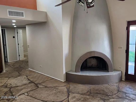 5th image of 4615 E MONTE Way E