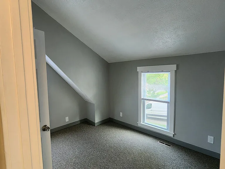 1815 N Goodman St — Photo 16