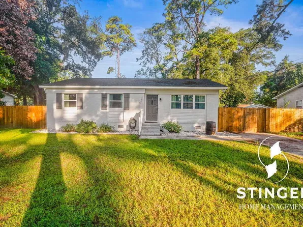907 Belleview Cir W, Beaufort, SC 29902