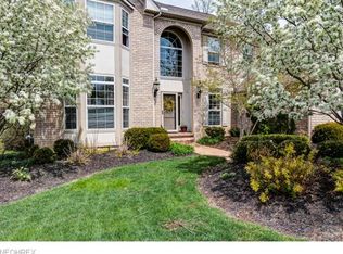 1060 W Parkway Blvd, Aurora, OH 44202