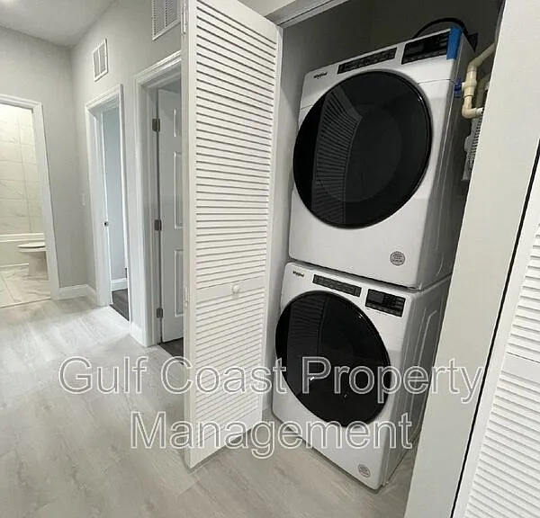 662 Windermere Dr — Photo 7