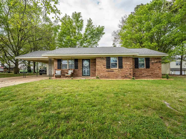 1330 Burnett Ln, Covington, TN 38019