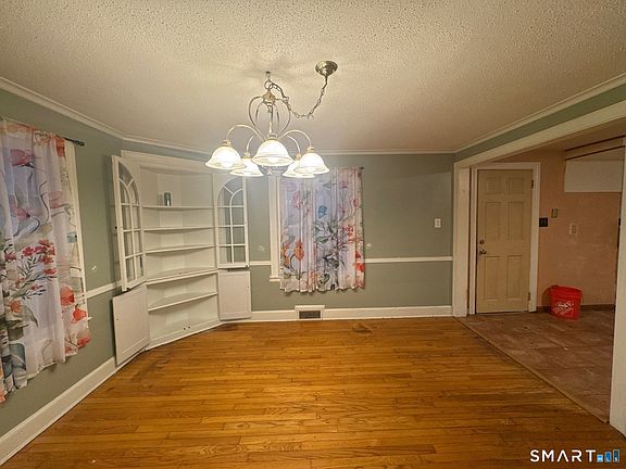 4th image of 81 Lancaster Road