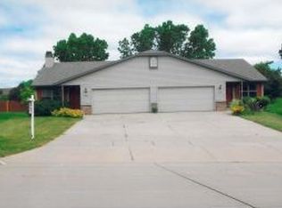 70 N Northbreeze Dr, Appleton, WI 54911