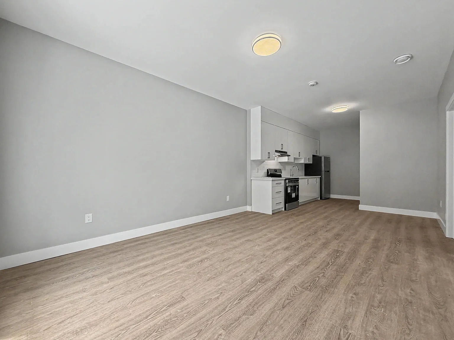 Unit 4- 199 Pine Street Tay Ontario L0K 2C0 — Photo 3