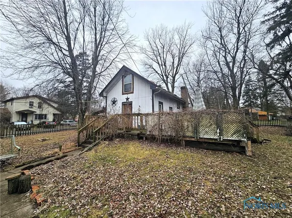 5057 Kellogg Rd, Toledo, OH 43615