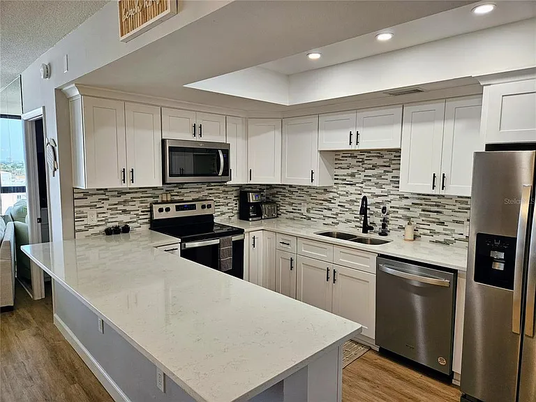 3820 Gulf Blvd #807 — Photo 15