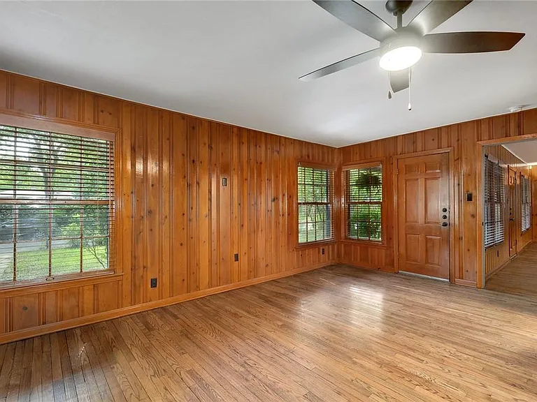 4504 Elwood Rd — Photo 28
