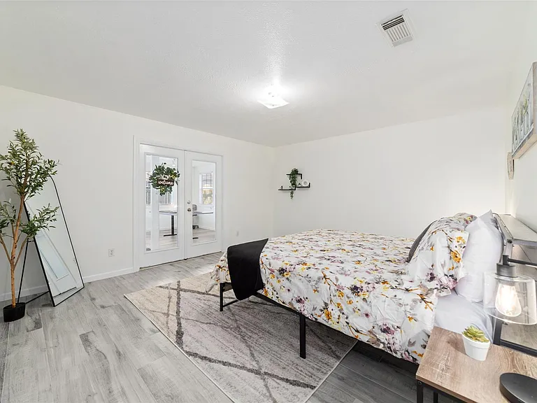 3511 Colleen Woods Cir — Photo 22