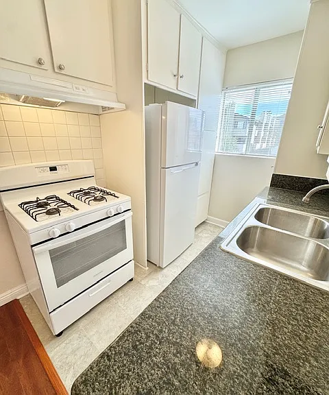 405 E Fairview Ave #22 — Photo 8