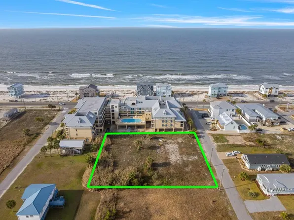 104 14th St, Mexico Beach, FL 32456