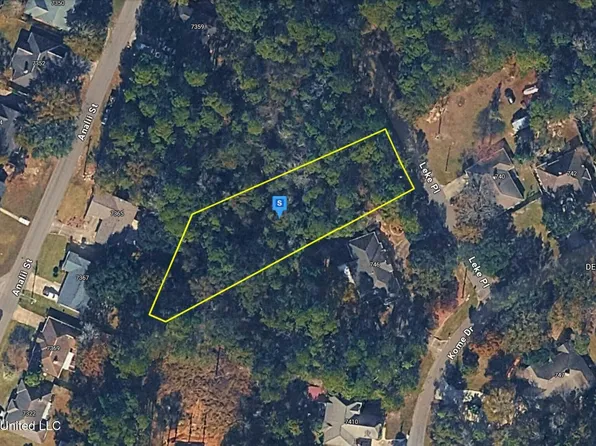 730 Kome Dr, Diamondhead, MS 39525