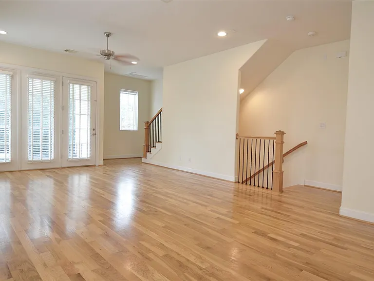 3408 La Branch St #B — Photo 8
