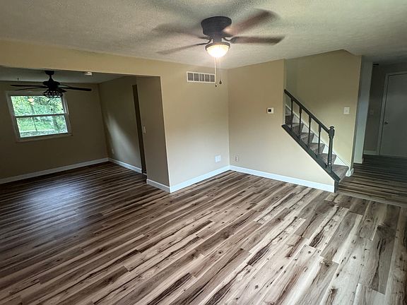 5th image of 2760 Resor Rd