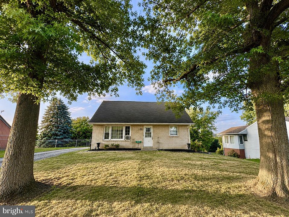 1st image of 487 Prospect Rd