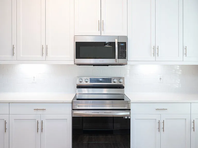 Greystone at Mulberry Grove — Photo 82