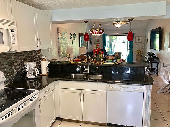 5th image of 300 Lake Placid Ct #300