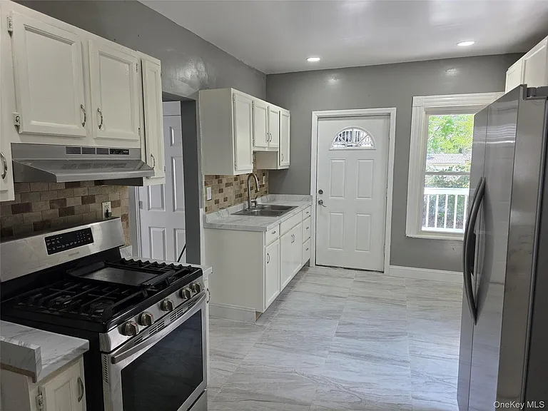116 Orchard St — Photo 4