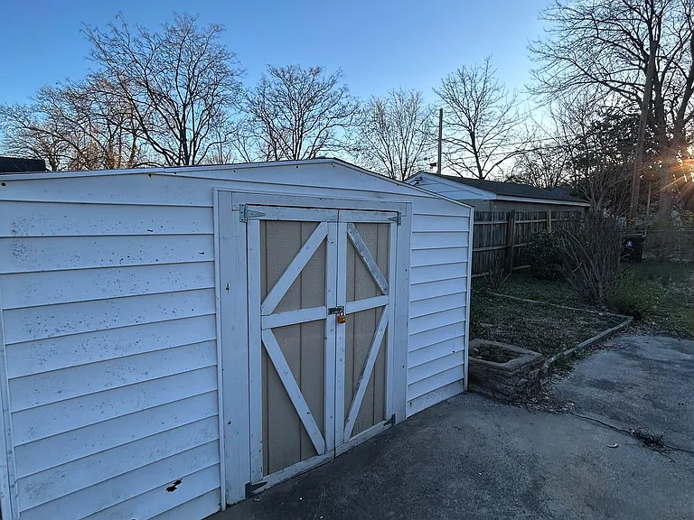 3726 Lentz Ave — Photo 13