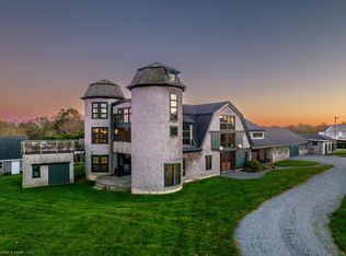 1 Masthead Ln, Dartmouth, MA 02748