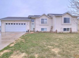 324 Grandeur Ln, Box Elder, SD 57719