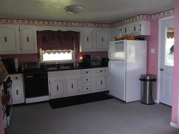 Picture from the dinnette